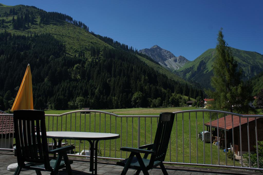 Appartements Gaertner Bichlbach Szoba fotó